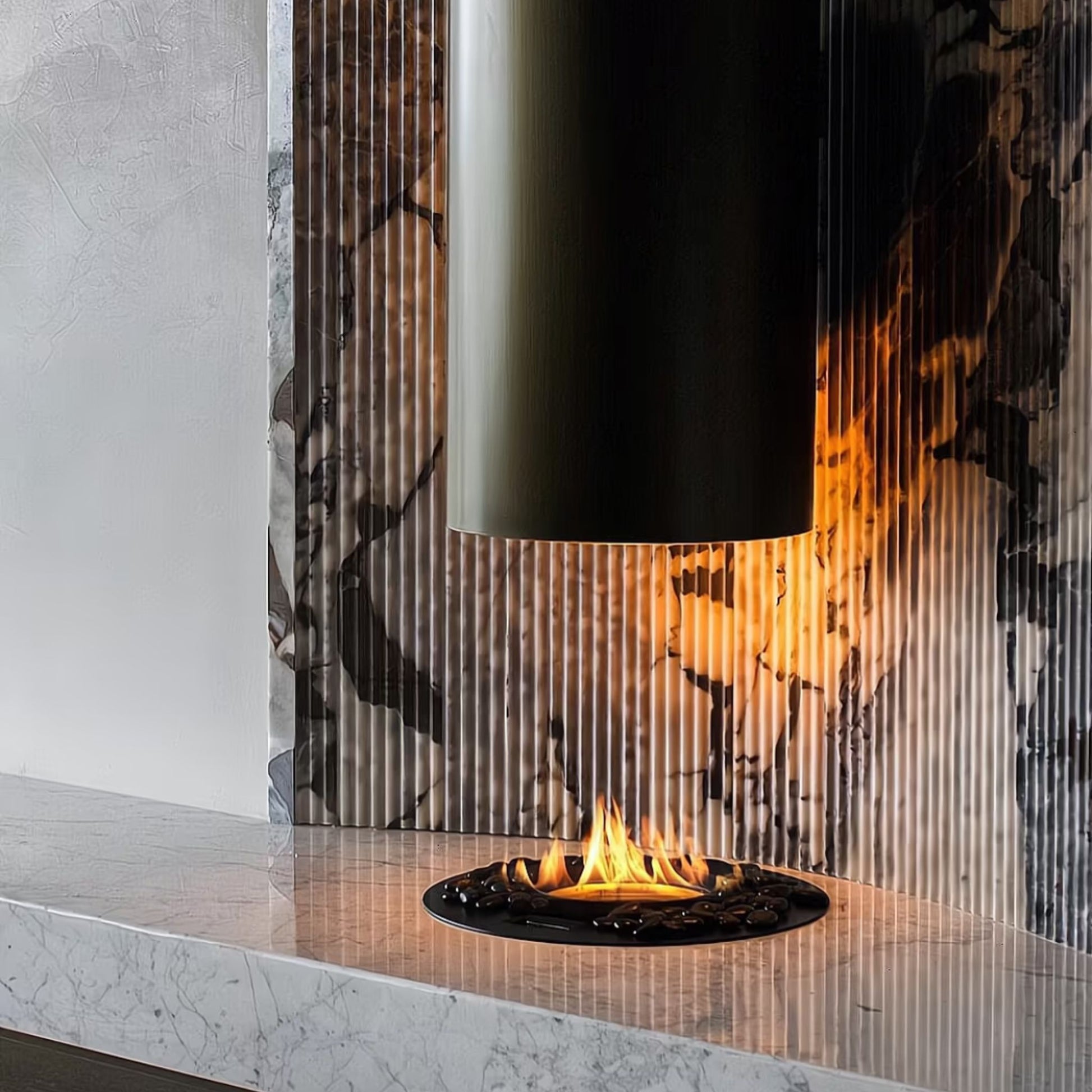 Glacier-Vert Hanging Fireplace White