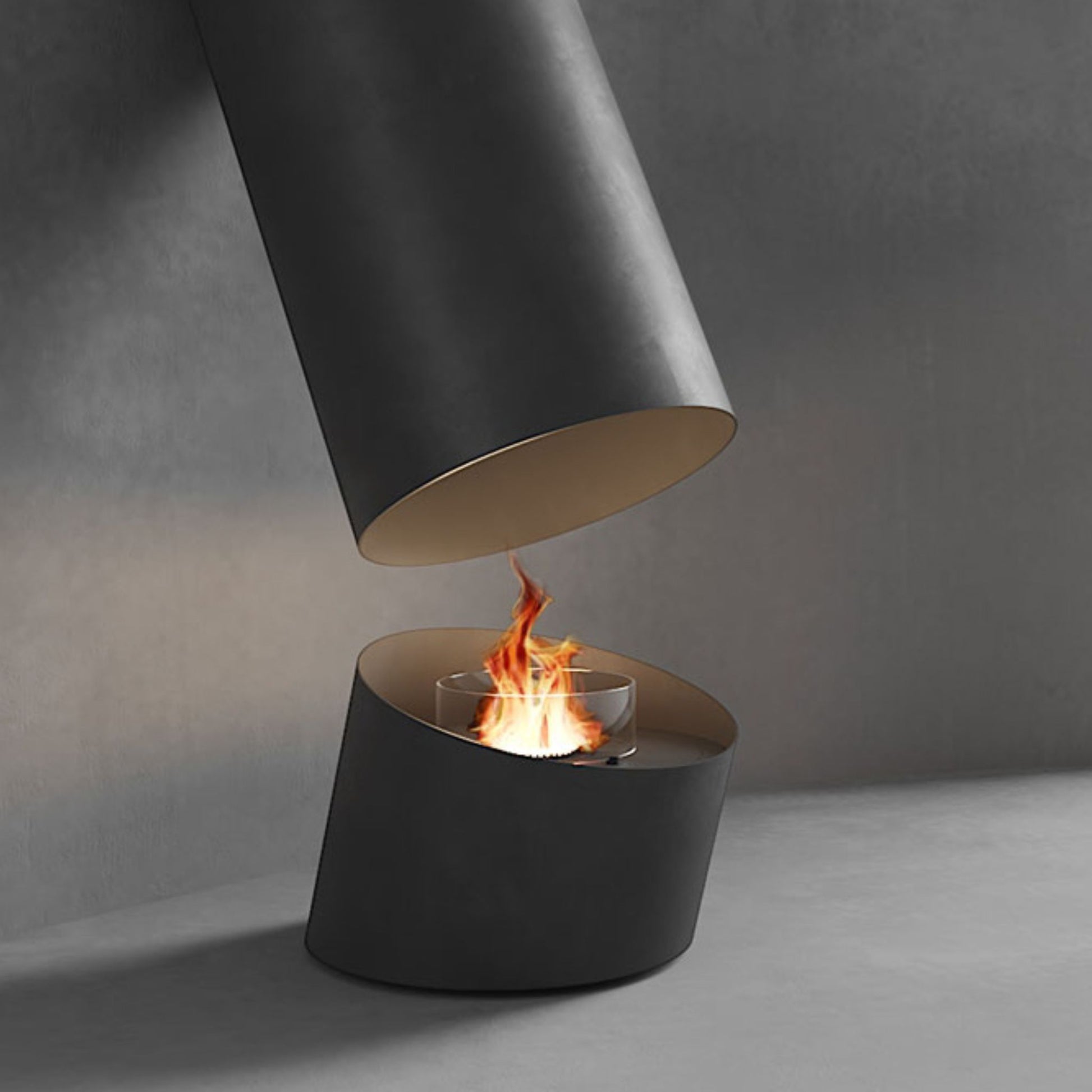 Glacier Hanging Fireplace Black