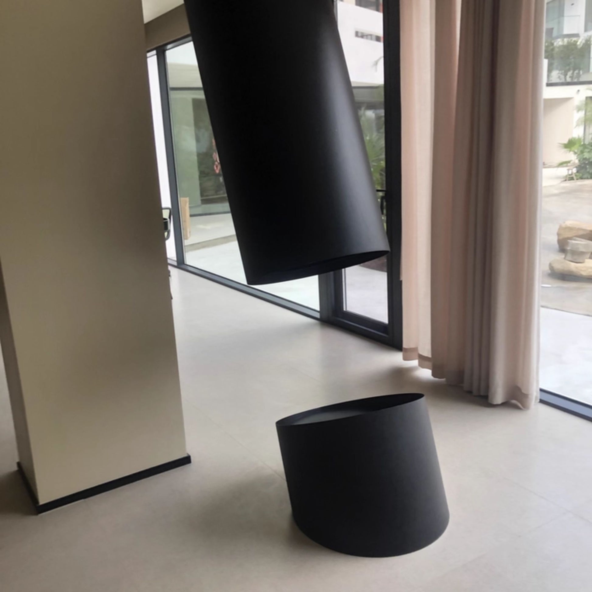 Glacier Hanging Fireplace Black